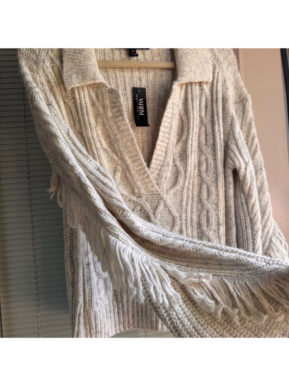 White House Black Market WHBM Sweater V-Neck LS Fringe Pullover Heather Medium - Picture 12 of 16
